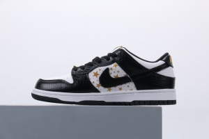 Supreme X Nike SB Dunk Low “Black Stars”