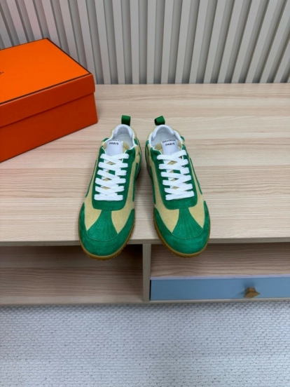 2025 Unisex Hermès Green Beige Suede Down Fabric Sneakers Top Version LY00310